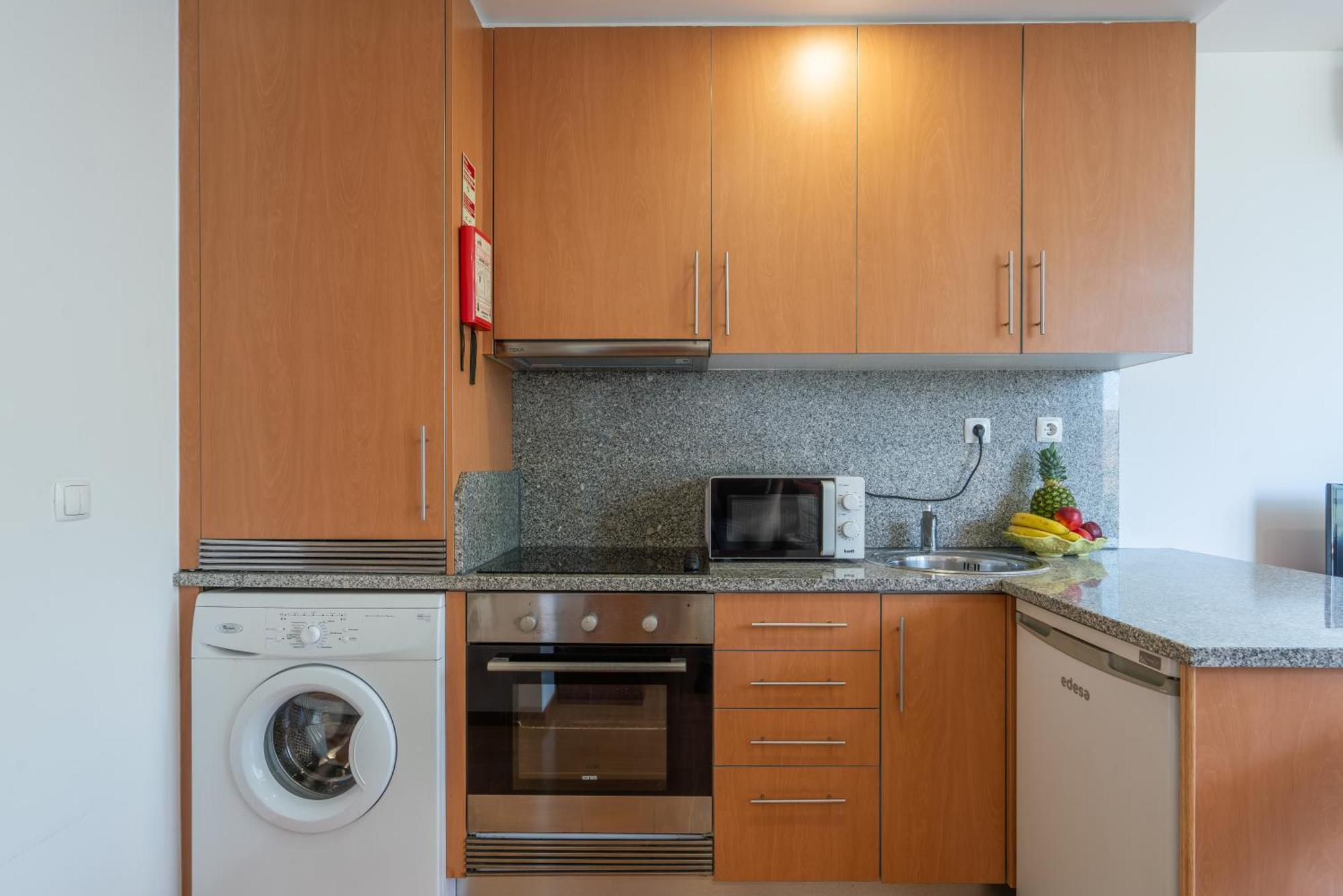Апартаменты Host Wise - Bright Quiet Flats - Prime Location Порту Экстерьер фото