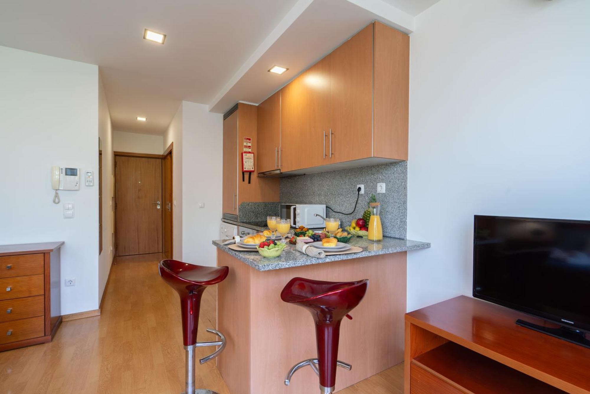Апартаменты Host Wise - Bright Quiet Flats - Prime Location Порту Экстерьер фото